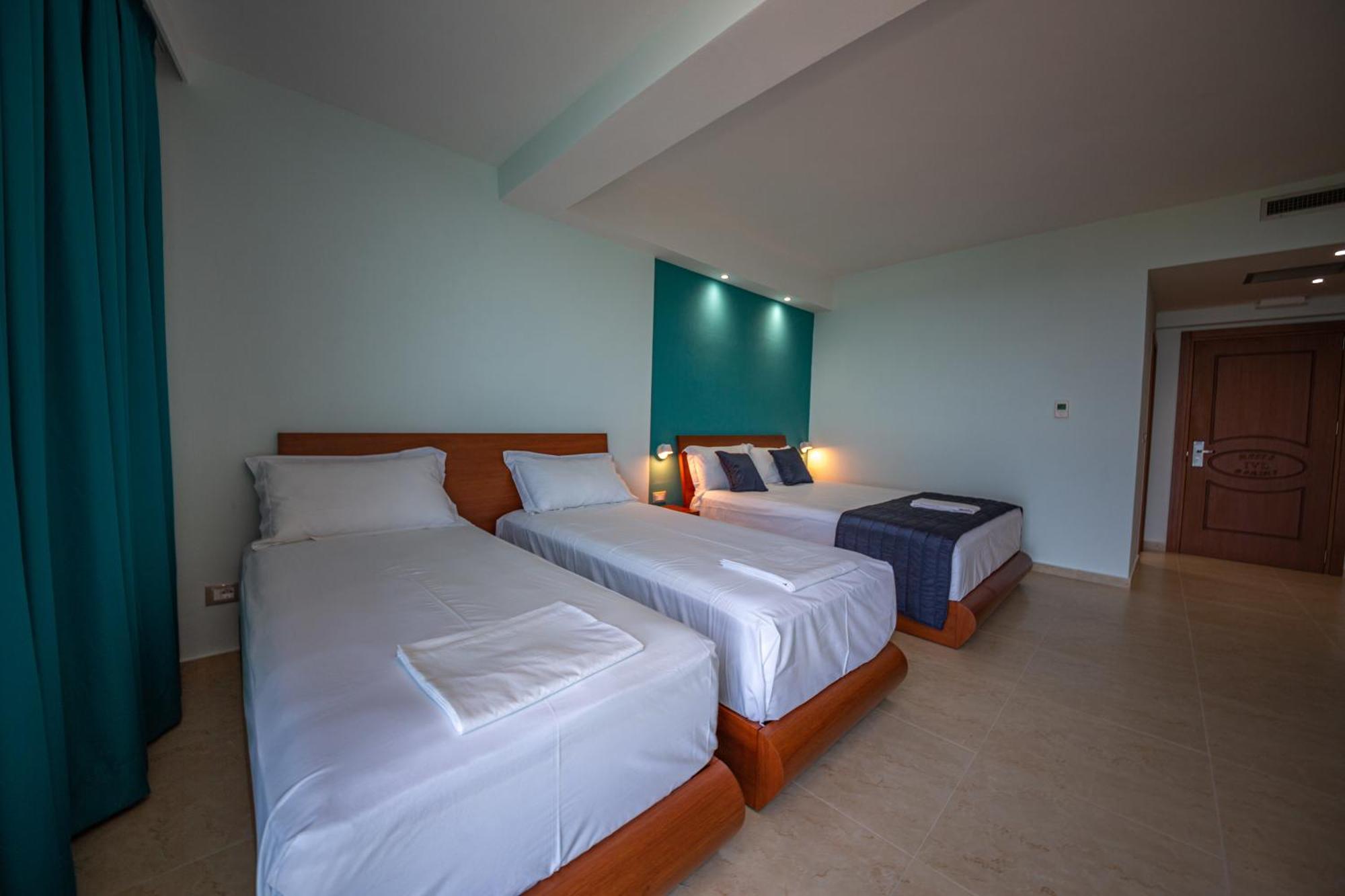 Hotel Borshi الغرفة الصورة